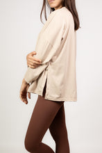 Cargar imagen en el visor de la galería, Polera Olivia Manga 3/4 - Beige