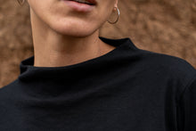 Cargar imagen en el visor de la galería, Polera Magnolia - Invierno
