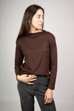 Cargar imagen en el visor de la galería, Polera Magnolia - Cafe Moro