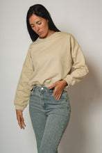 Cargar imagen en el visor de la galería, Poleron Crop - Beige