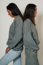 Cargar imagen en el visor de la galería, Poleron Oversize - Gris Medio