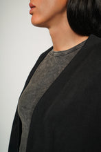 Cargar imagen en el visor de la galería, Poleron Ita - Tela Tejida Negra