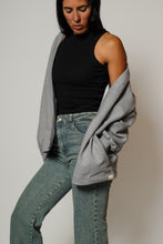 Cargar imagen en el visor de la galería, Poleron Ita - Gris Melange