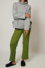 Cargar imagen en el visor de la galería, Pantalon Algodon - Pistacho