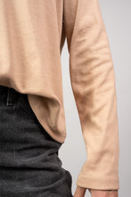 Cargar imagen en el visor de la galería, Polera Itagua - Latte
