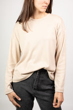 Cargar imagen en el visor de la galería, Polera Itagua - Beige

