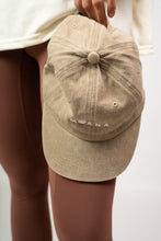 Cargar imagen en el visor de la galería, Gorra Moana Beige Nueva
