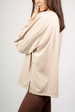 Cargar imagen en el visor de la galería, Polera Olivia Manga 3/4 - Beige
