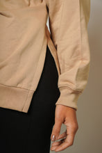 Cargar imagen en el visor de la galería, Poleron Aberturas  - Beige
