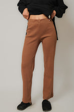 Cargar imagen en el visor de la galería, Pantalon Algodon - Habano
