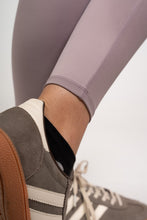 Cargar imagen en el visor de la galería, Calzas Deportivas - Lycra
